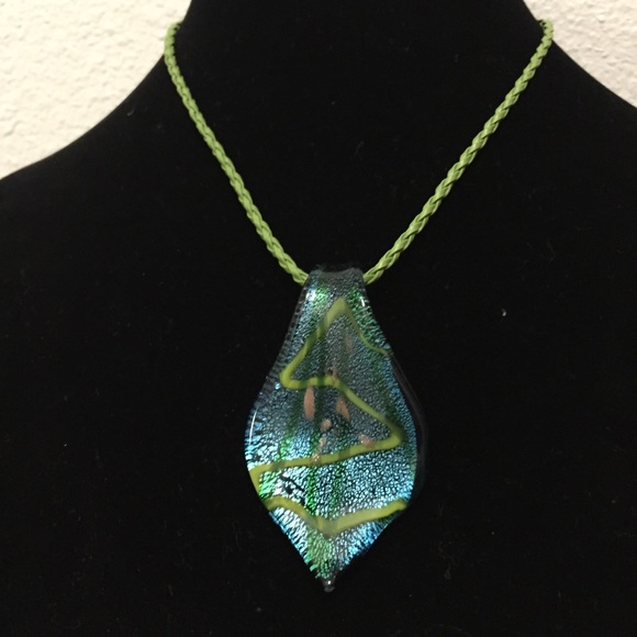 Leaf Glass Pendant Set of 3 - Picture 2 of 7